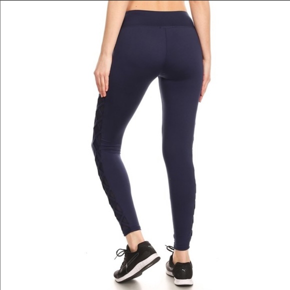 Yoga/Gym Leggings w/ Criss Cross Sheer Sides - Picture 3 of 4